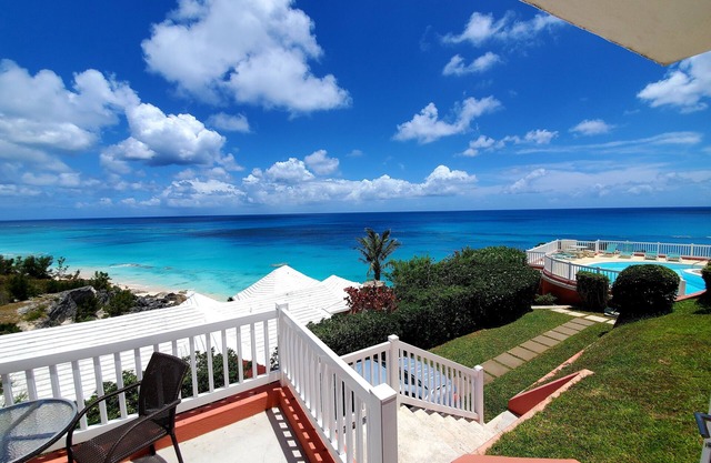Privatstrand & Pool an den Klippen von Marley - Studio - Ein Stück vom Himmel