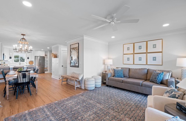 Private Beach | Pool | 2 Kings | 1 min walk to beach