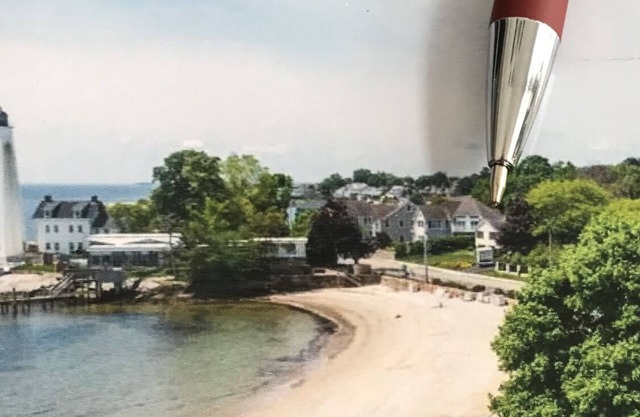 Wohnung über Straße Privatstrand.