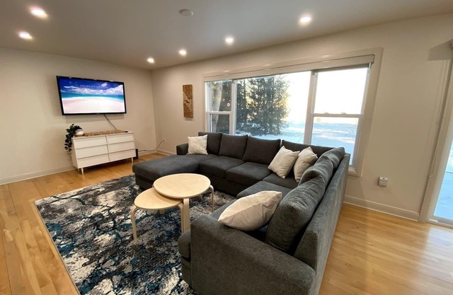 Private Beach Waterfront w/ Hot Tub by Grand Bend
