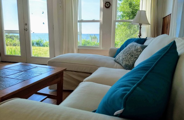 PRIVATE BEACHFRONT, 2BR Sunset Cottage am Strand