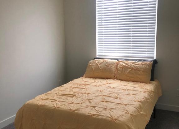 Private Bedroom in Brand New Luxury Townhome