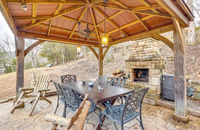 Private Boat Dock: Lakefront Cabin in Camdenton