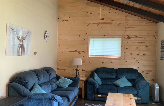 Private cabin on serene lake. Small family owned resort. Great fishing lake.