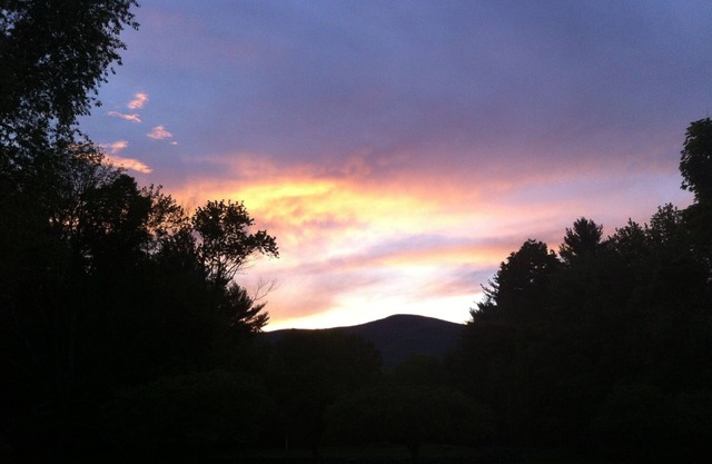 Private Catskills Getaway mit großem Pool, ideal für lange Sommeraufenthalte!