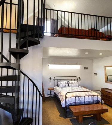 Private, Charming Cabin - Sleeps 5 - The Evergreen - Bryce Canyon National Park