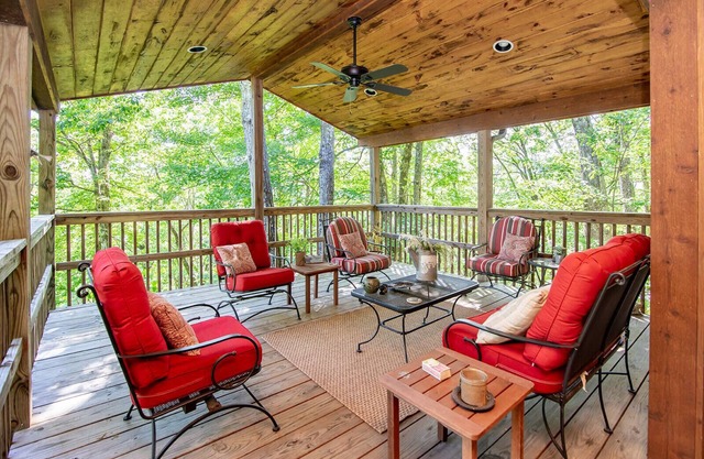 Mountain Charming Cabin mit vielen Upgrades und Datenschutz