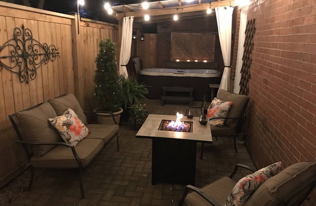 Private Coachhouse + Whirlpool im Herzen von Niagara