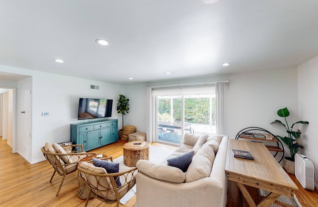 Private Coastal Getaway | Twilit Alfresco Dining | Quiet Beach Neighborhood