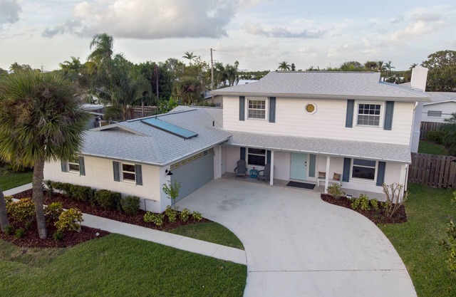 Private Cocoa Beach 5 bed 3 bath heated Pool Home