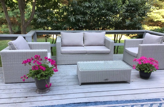 Private comfortable home close to local beaches.