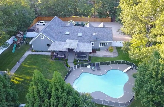 Private completely fenced in property. Near beach