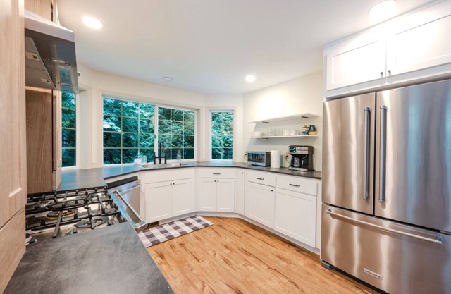 Private Cottage on 1+ Acres