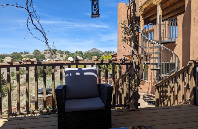 Private Country Stay Just 20 Minutes from Santa Fe