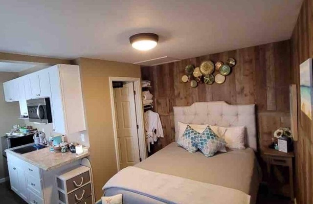Private country studio, near SMF and UC Davis Campus