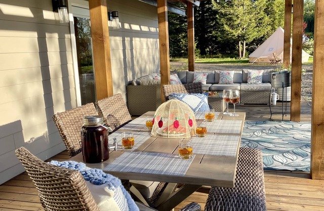 Private Countryside Home & Seasonal Glamping Tents - ZEBRA Farm tour!