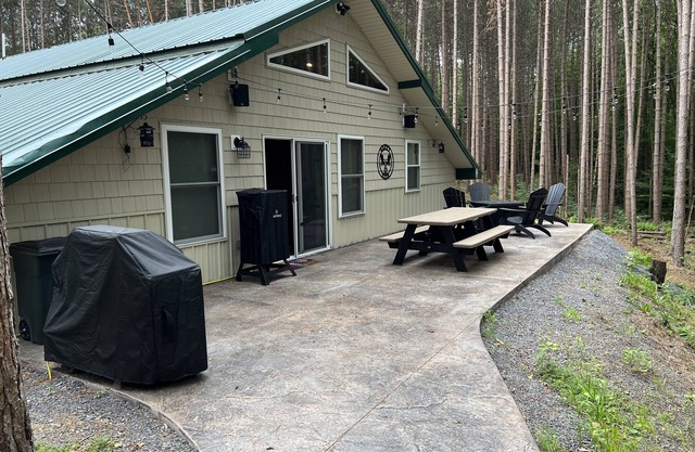 Private Cozy Adirondack Cottage-Monthly only
