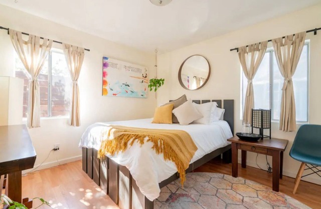 Private Cozy Clean, close to EVERYTHING