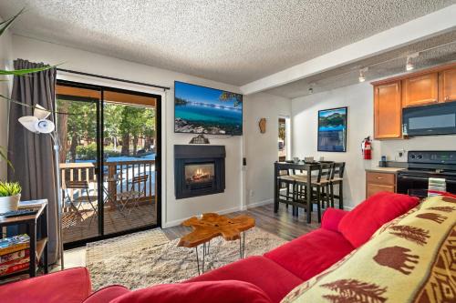 Private/Cozy Kings Beach Retreat