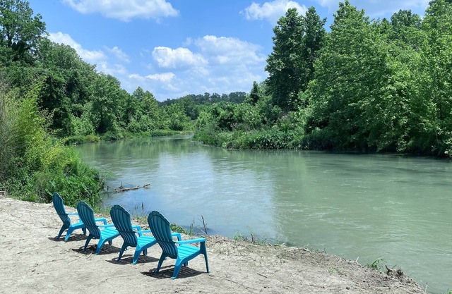Private, cozy riverfront house! Peaceful, quiet, nature, & views!