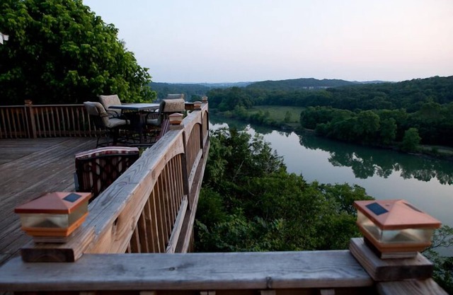 Versteckter Hafen auf mehr als 8 Hektar Seeufer, privates Dock, Angeln, Wandern, Luxus der alten Welt