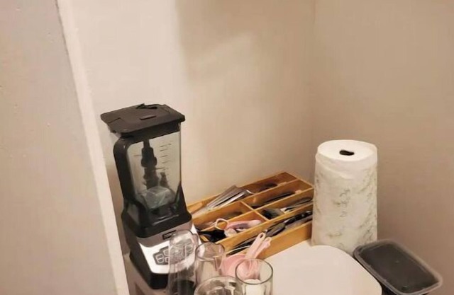 Private Entrance One Bed/Bath Space