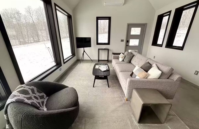Private Escape, Stunning Views in Jeffersonville