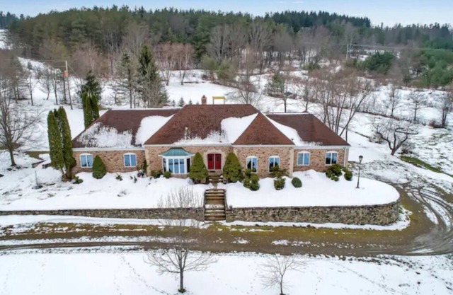 Private Estate near Ellicottville awaits you!