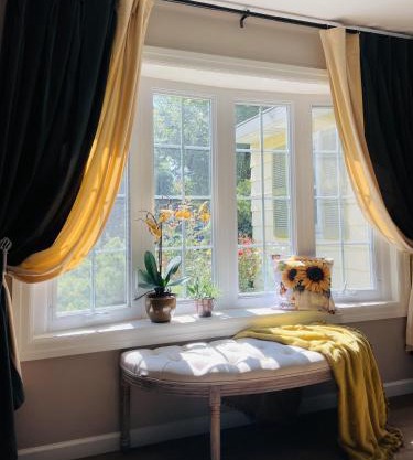 Private Estate, Walk to Princeton Downtown, 3-Bedrooms 2-Bath with Free Parking