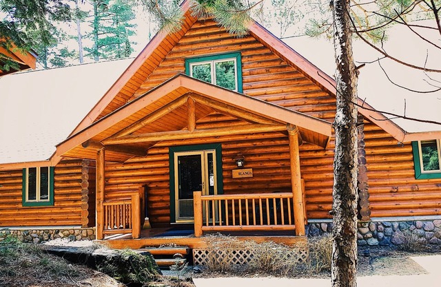 Luxuriöse und abgeschiedene Tall Pines Lodge in der Little St. Germain Lk, 13 Personen