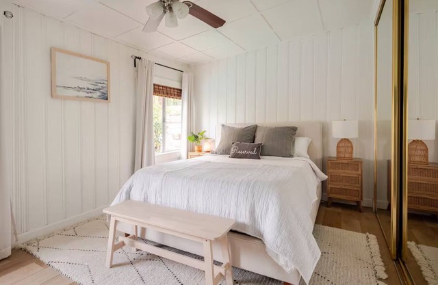 Private Guest House near studios