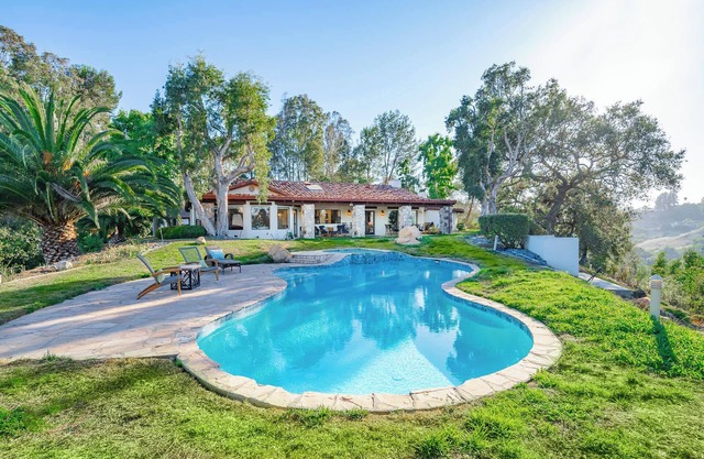 Private Hilltop Sanctuary in Fallbrook