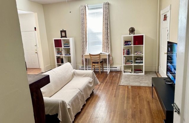 Private Historic Charm, Sleeps 2