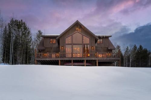 Private Home in Western Foothills