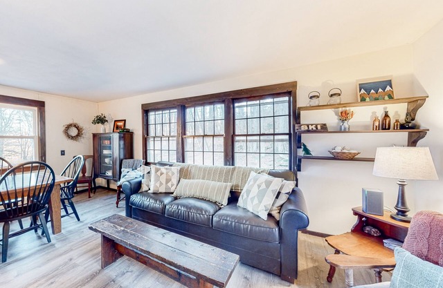 Private home near Killington and Okemo with woodland views