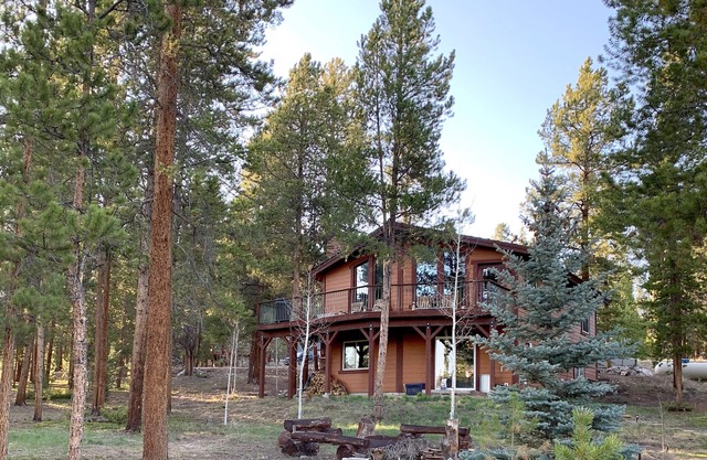 Mountain Home auf 2 Hektar; In der Nähe von Winter Park, Snow Mountain Ranch, Teufels Thumb