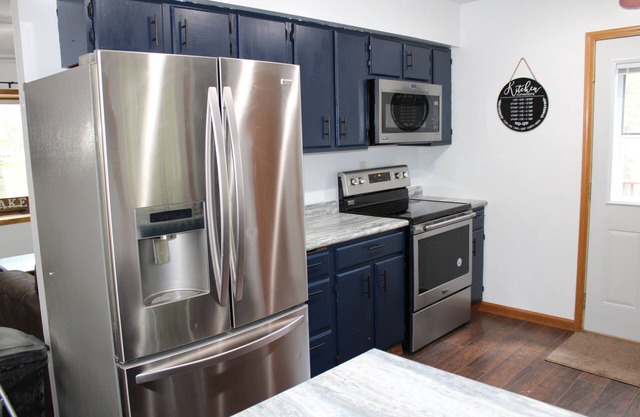 Private home, Recreational Trails & Public boat landing, Prairie Lake.