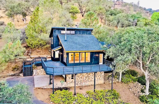 Private Home with Million Dollar Views!