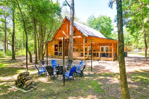 Private Hot Tub Luxe Cabin in Broken Bow!