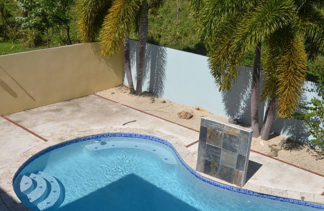 Gated Home w / privaten Pool auf PR3 von Ocean-5 Minuten zu Fuß zum Strand