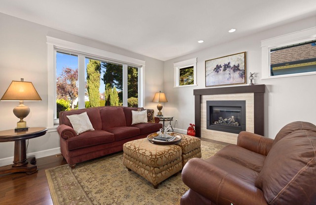 Private House Rental! Classic, Elegant, Comforting