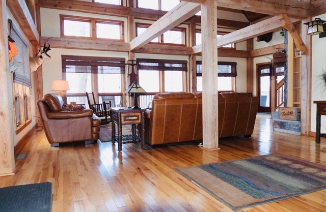 Private Lake Cumberland Lodge with Breathtaking Views, Sleeps 20+