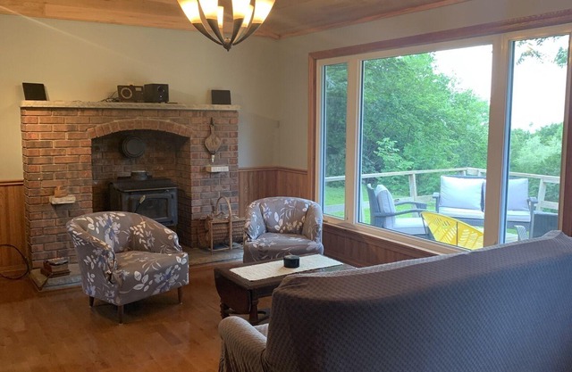 Private Lake View Cottage on Lake Huron