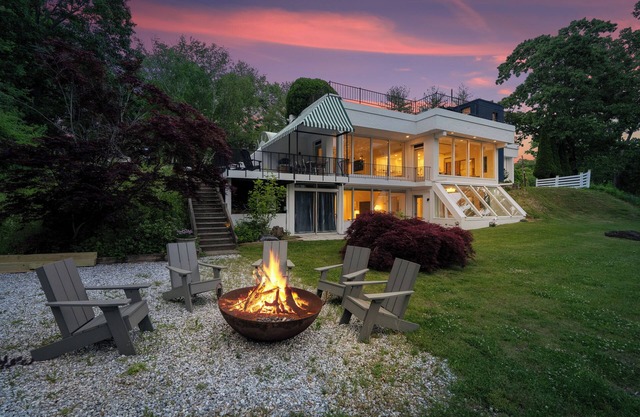 Private Lakefront Home w/ Private Lake, 3 Bedrooms - Minutes to Hotchkiss