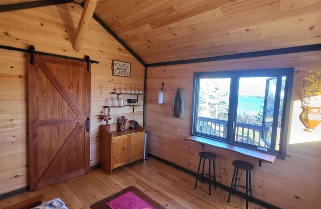 Private lakeview cabin w/gazebo, firepit, beach access, hiking trails, waterfall