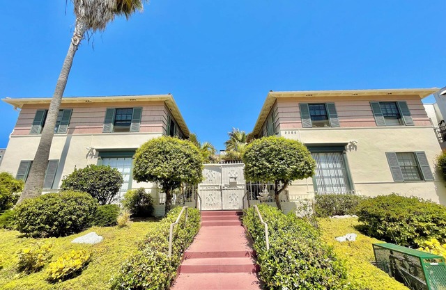 Private Large 1BEDROOM/1BATH Banker's Hill/Downtown Retreat, Walkable, AC