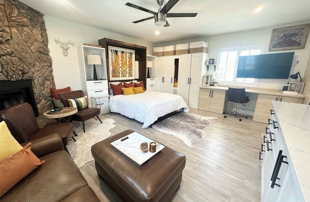Warm Cozy Large Private Space w/Patio - close to all! dogs welcome!