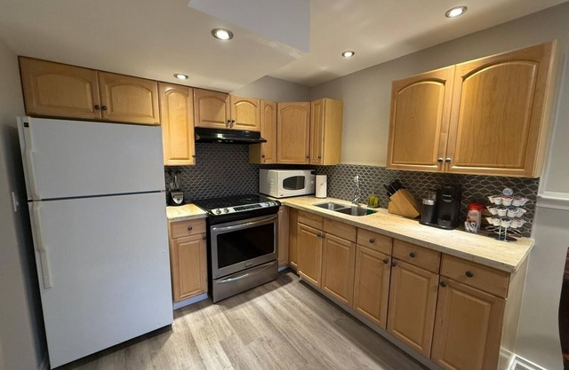 Private Legal Suite in a Bi-Level Home