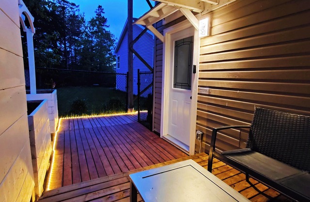 Private little Zen guestroom+ free parking