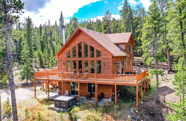 ALPENHAUS / 3 Schlafzimmer / 3 Bäder / Whirlpool / Haustierfreundlich / In der Nähe von Breckenridge